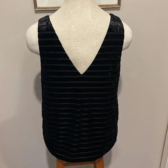 NWT!! Chelsea • 28 - Shadow Stripe Velvet Tank Top - Black - Size Medium - Picture 8 of 10